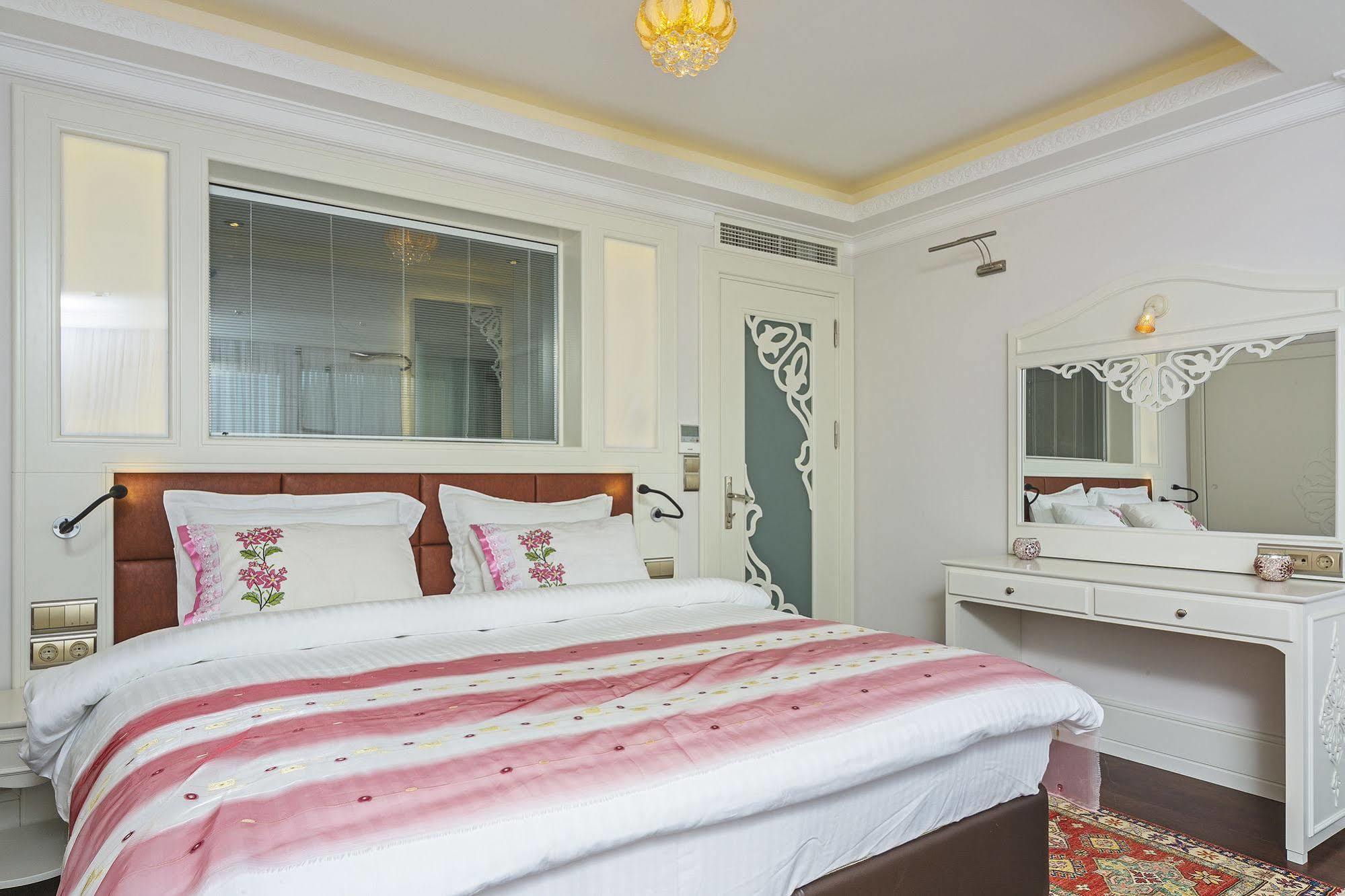 Hotel Ada Istanboel